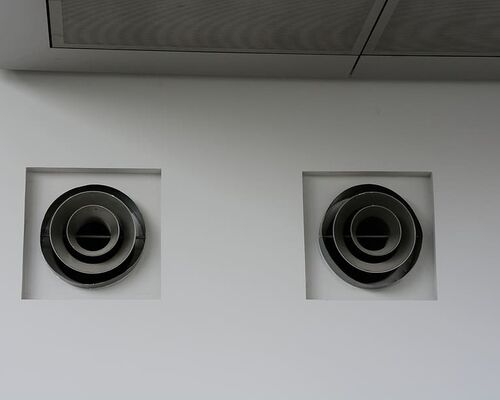 france-lyon-confluence-museum-aerator