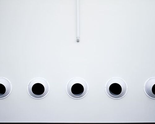 building-pipe-window-round